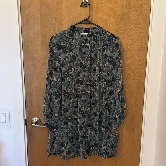 TravelSmith Tops - Travel Smith UnLined Pleated Bodice Sheer Tunic Green Floral Size M